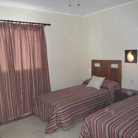Colores Otel 4*